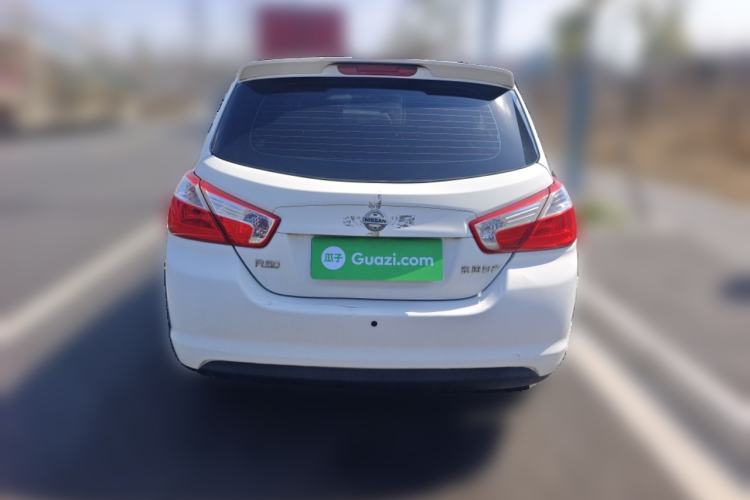 Used Venucia R50 2013 1.6L Manual Fashion Edition
