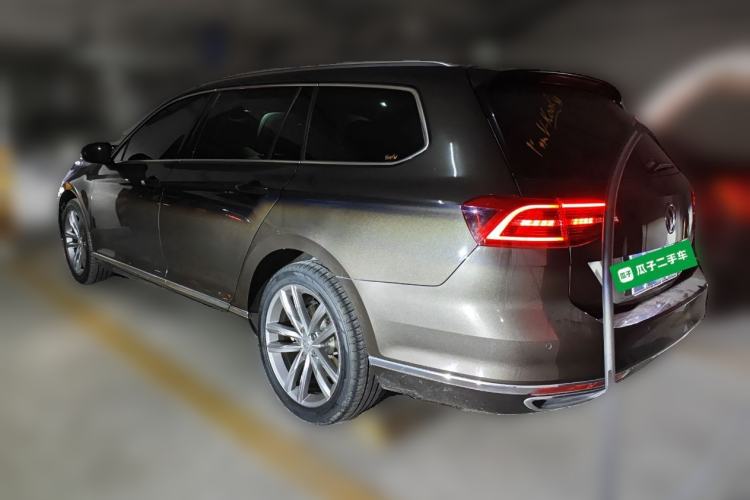 Used Volkswagen Variant 2017 380TSI Two-Wheel Drive Comfort Edition