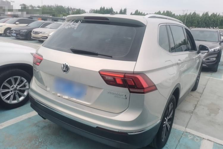Used Volkswagen Tiguan L 2019 Updated Version 330TSI Automatic Two-Wheel Drive Panoramic Comfort Edition China VI Standard
