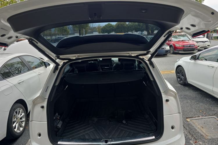 Used Audi Q5L 2022 40T RS Package Performance Model