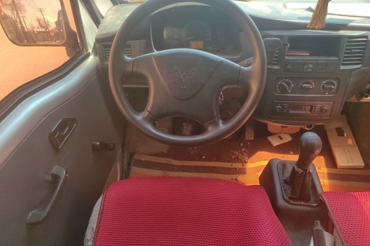 Used Wuling Zhiguang 2020 1.2L Practical Model China VI LSI
