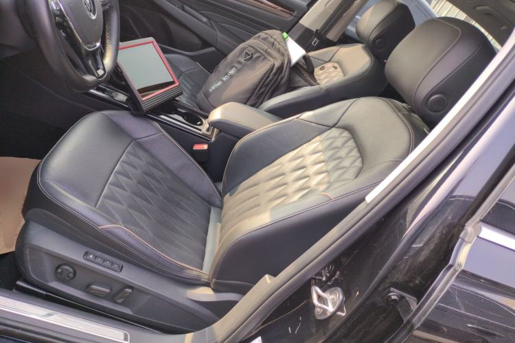 Used Volkswagen Passat 2021 330TSI Luxury Edition
