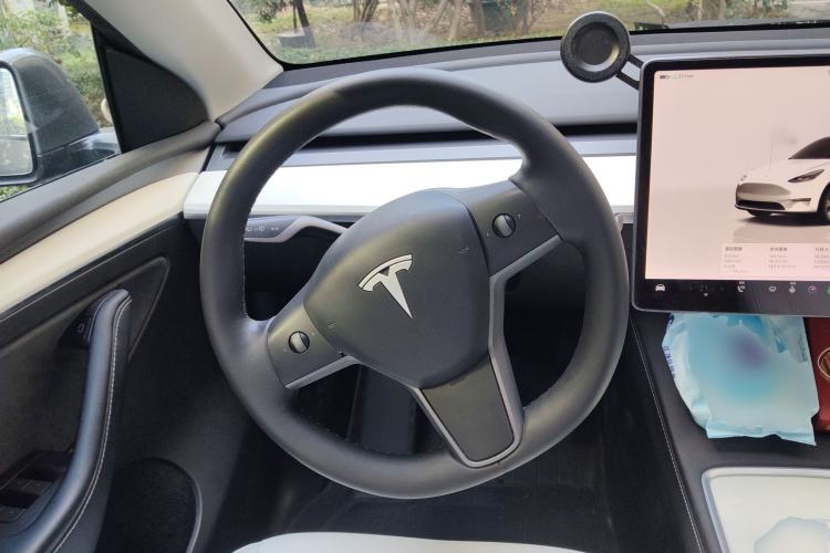 Used Tesla Model Y 2022 Revised Version Rear-Wheel Drive Steering Wheel