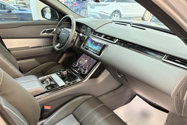 Used Land Rover Range Velar 2020 P340 R-DYNAMIC S Interior 4