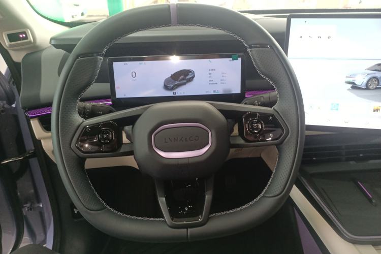 Used Lynk & Co 07 2024 EM-P 126 Long-Range Ultra
