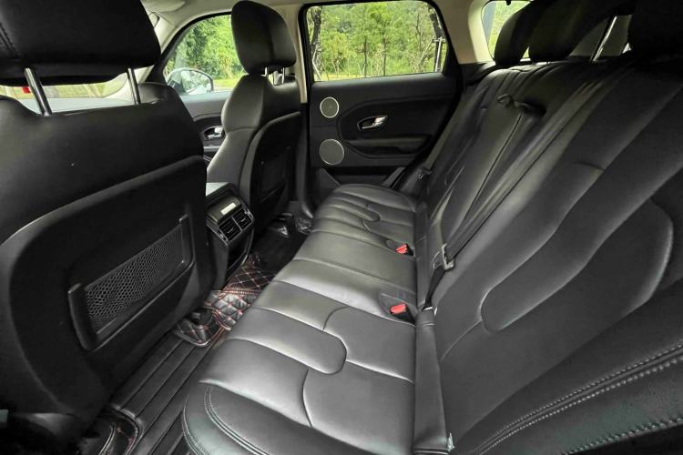 Used Land Rover Range Evoque 2015 2.0T Five-Door Zhiyao Edition Interior 6