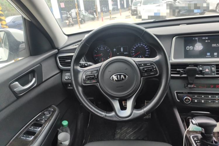 Used Kia K5 2016 2.0L Automatic LUX
