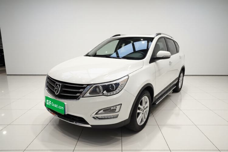 Used Baojun 560 2015 1.8L manual Comfort trim level
