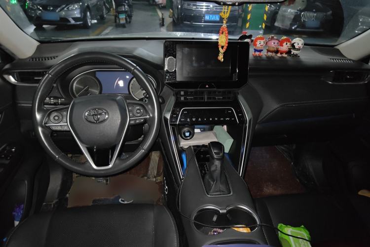 Used Toyota Harrier 2022 2.0L CVT Two-Wheel Drive Luxury Edition