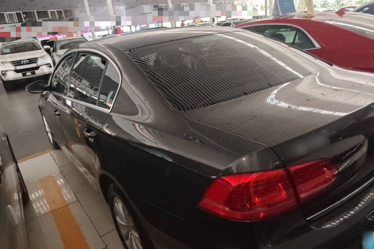 Used Volkswagen Magotan 2015 1.8TSI Advanced Model Rear Left 45 Deg