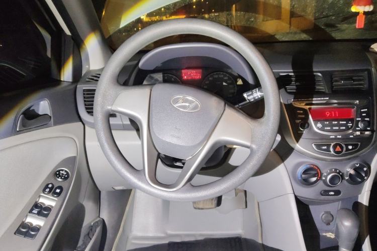 Used Hyundai Verna (older generation) 2014 1.4L Automatic Smart GLS
