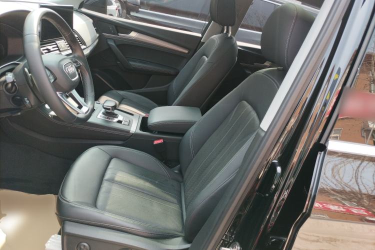 Used Audi Q5L 2022 40T Fashionable and Elegant Model
