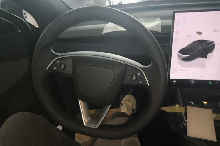 Used Tesla Model Y 2026 Rear-Drive Model
