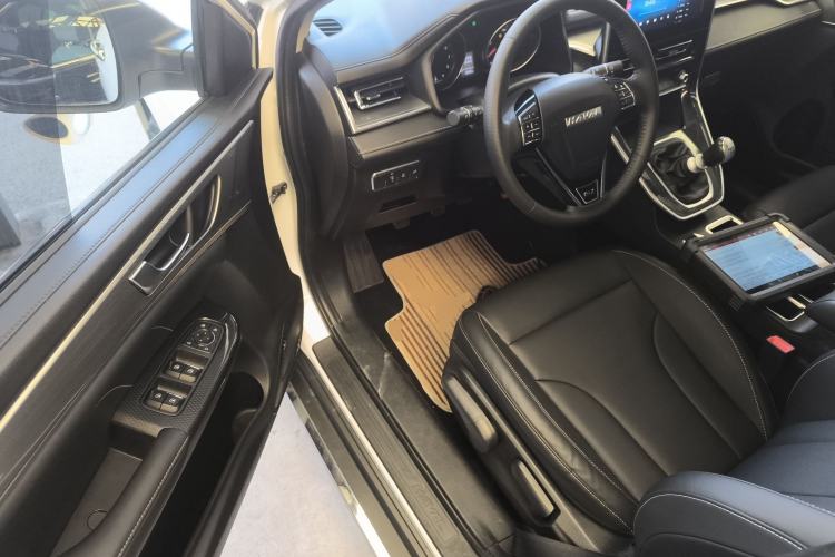 Used Haval M6 2021 PLUS 1.5T Manual Luxury Smart Connectivity Model
