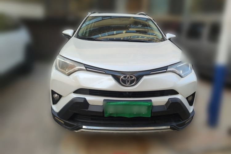 Used Toyota RAV4 2016 2.0L CVT Two-Wheel Drive Fashion Edition China V Standard Front