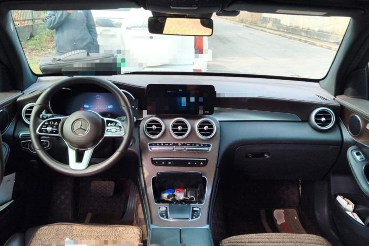 Used Mercedes-Benz GLC 2020 Facelift GLC 300 L 4MATIC Dynamic Edition
