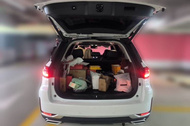 Used CHANGAN CS95 2019 2.0T Two-Wheel-Drive Luxury Version
