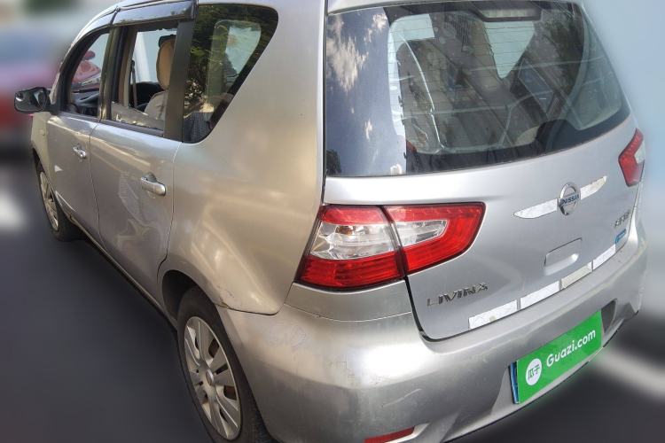 Used Nissan Livina 2013 1.6XE Manual Comfort Edition
