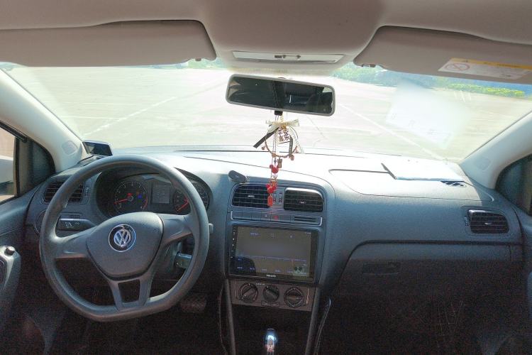 Used Volkswagen Polo 2016 1.4L Automatic Trendy Model Center Console