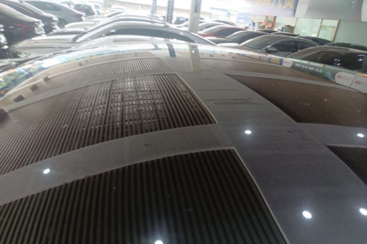 Used Tesla Model Y 2022 Long-Range All-Wheel-Drive Version
