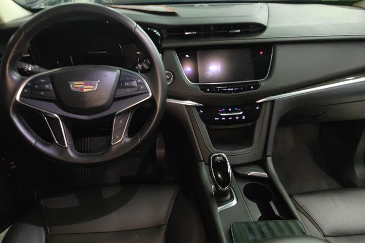 Used Cadillac XT5 2016 25T Luxury Model
