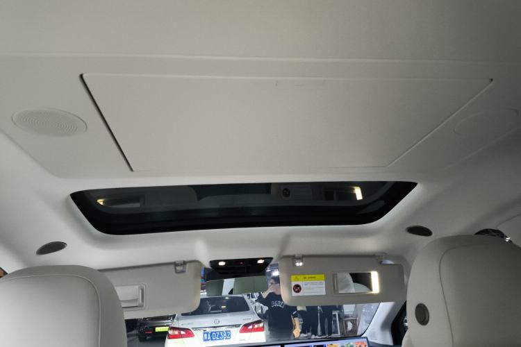 Used Li Auto Li Auto i8 2025 Model Standard Version