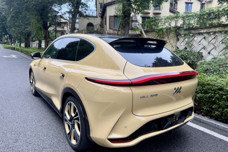 Used IM LS7 2023 100kWh Pro All-Wheel-Drive Version
