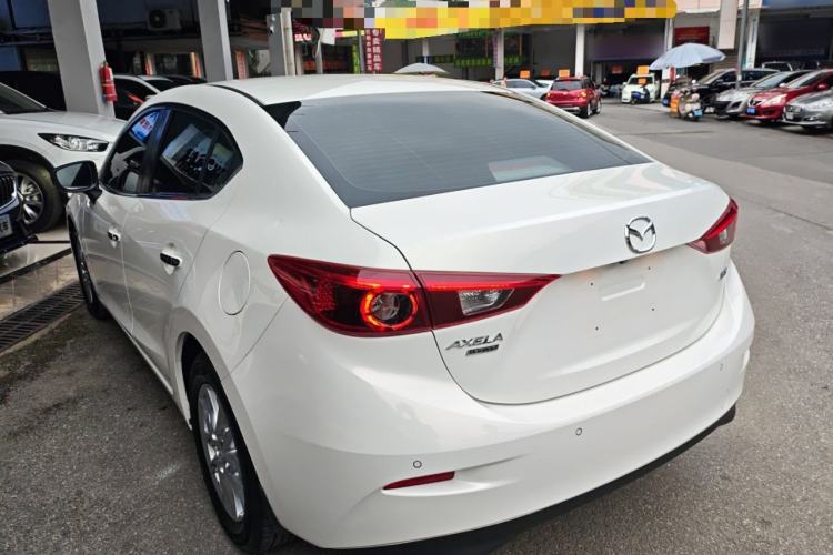 Used Mazda 3 Axela 2017 Sedan 1.5L Automatic Luxury Model Emission Standard China V