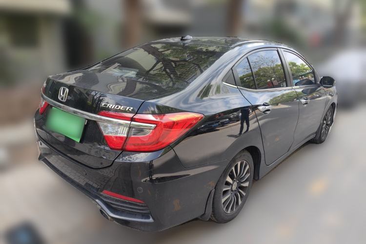 Used Honda Crider 2015 1.8L automatic luxury edition