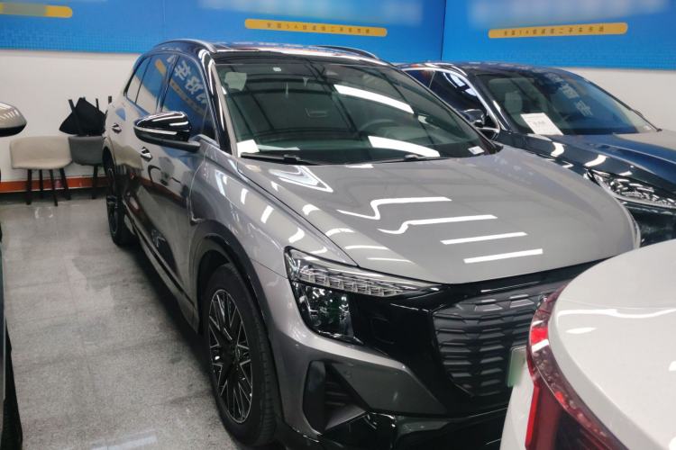 Used Audi Q5 e-tron 2023 40 e-tron Starry Edition Mecha Kit

