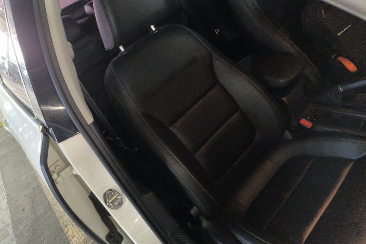 Used Volkswagen Sagitar 2018 280TSI DSG Ignite Edition Right Front Seat