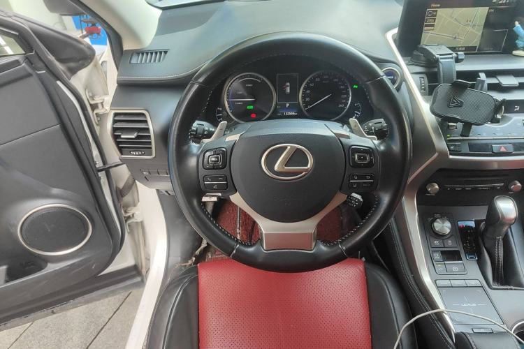 Used Lexus NX 2018 300h Front-Drive FENGSHANG Version China VI Standard
