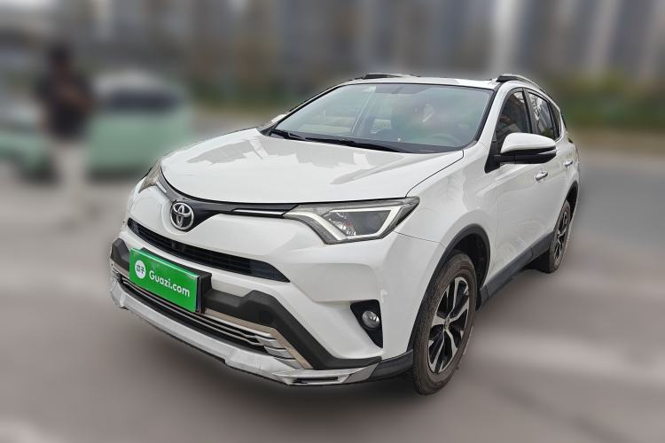 Used Toyota RAV4 2016 2.0L CVT Two-Wheel Drive Fashion Edition China V Standard