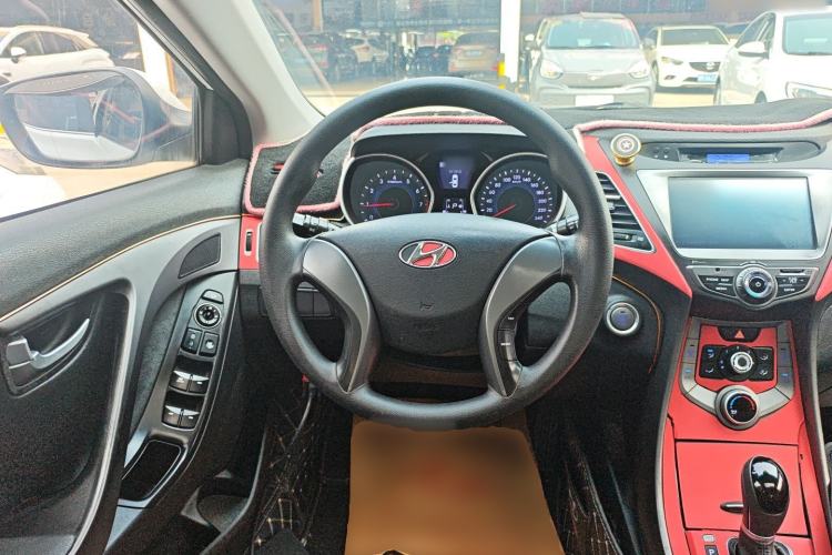 Used Hyundai Elantra (5th Generation / Langdong) 2015 1.6L Automatic Leading Model Steering Wheel