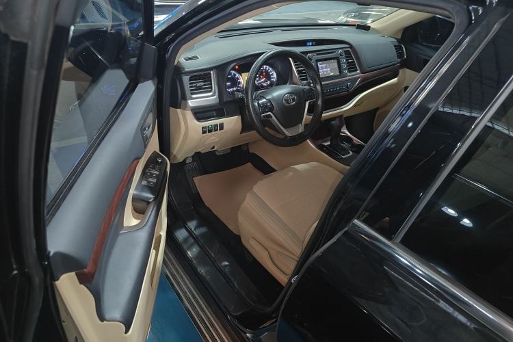 Used Toyota Highlander 2018 2.0T Four-Wheel Drive Elite Edition 7 Seats China V Standard