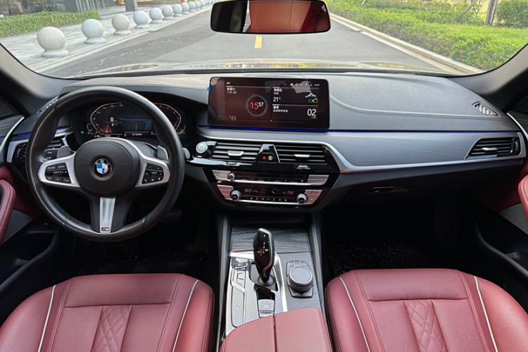 Used BMW 5 Series 2022 Second Facelift 530Li Leading Edition M Sport Package