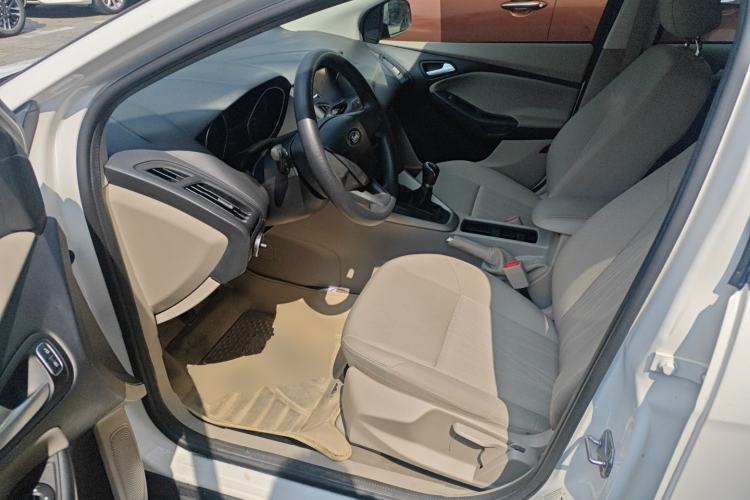 Used Ford Focus 2018 Sedan Classic 1.6L Manual Comfort Plus SmartDrive Edition Left Front Seat