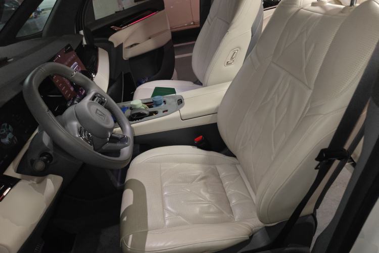 Used Zeekr 009 2024 7-Seater Aisle Version 108 kWh