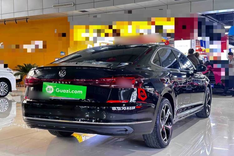 Used Volkswagen Passat 2025 Outstanding Model 330TSI Starry Elite Edition Exterior 5