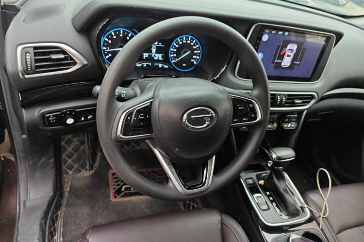 Used GAC Trumpchi GS4 2018 235T Automatic Two-Wheel Drive Elite Millionth Anniversary Edition Steering Wheel