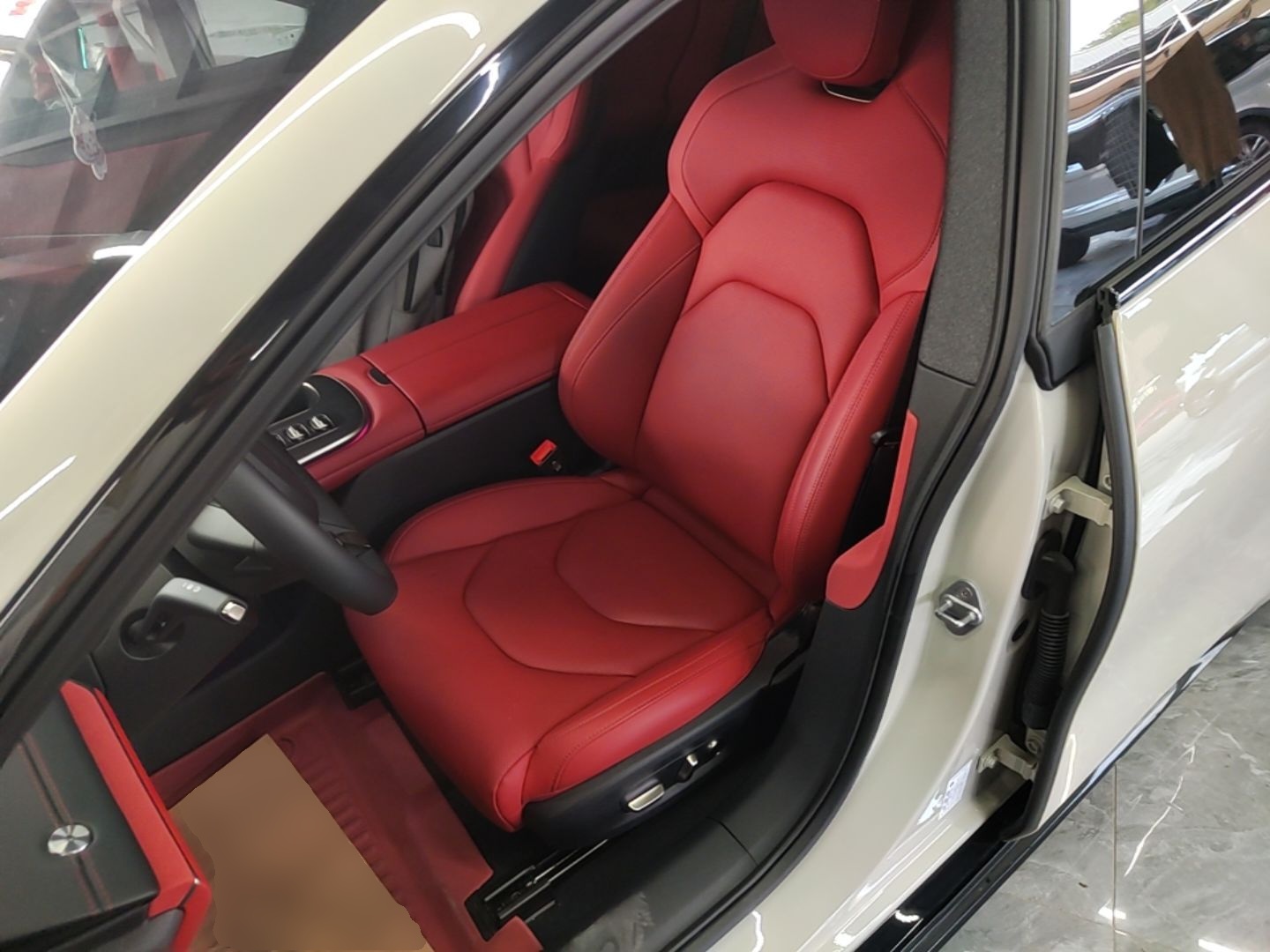 Xiaomi Auto SU7 2024 Rear-Drive Ultra-Long Range Advanced Pro-Level Intelligent Driving Version — снимка 17