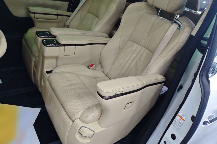 Used Toyota Vellfire 2020 Dual-Engine 2.5L HV Prestige Edition
