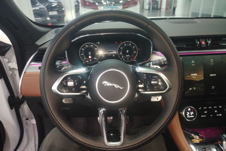 Used Jaguar F-PACE 2024 P250 R-Dynamic SE