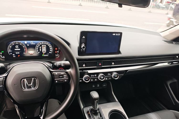 Used Honda Civic 2025 240TURBO CVT Smart & Fun Plus