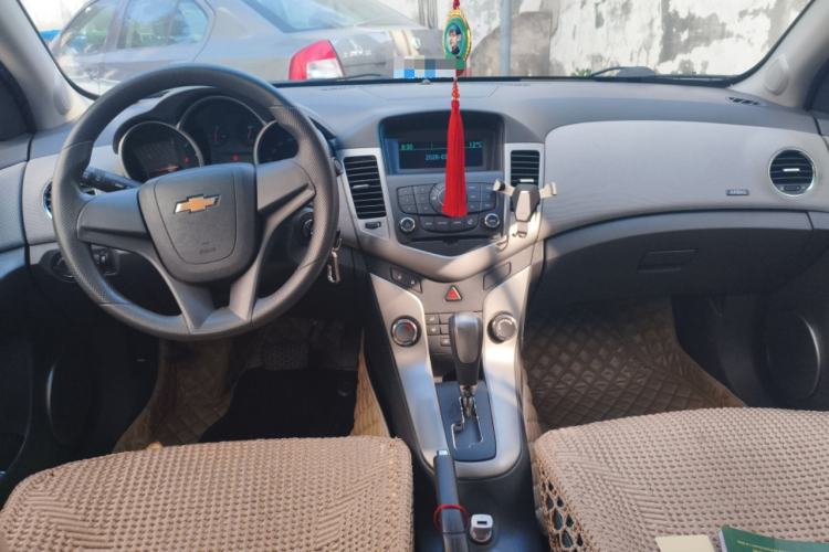 Used Chevrolet Cruze 2013 1.8L SE AT
