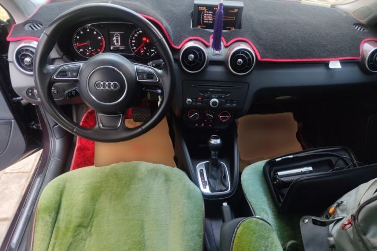 Used Audi A1 2013 30 TFSI Sportback Ego Center Console