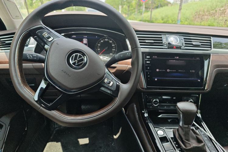 Used Volkswagen Phideon 2021 380TSI Prestige Edition