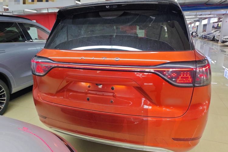 Used Hima AITO M9 2024 Range-Extended Ultra Version 52 kWh 5-Seater Model
