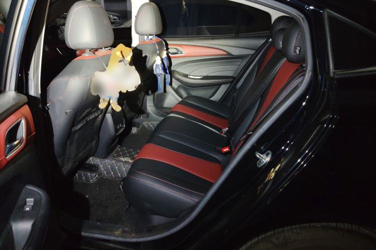 Used Roewe i5 2019 20T Automatic Intelligent Connectivity Super-Power Supreme Edition Left Rear Seat