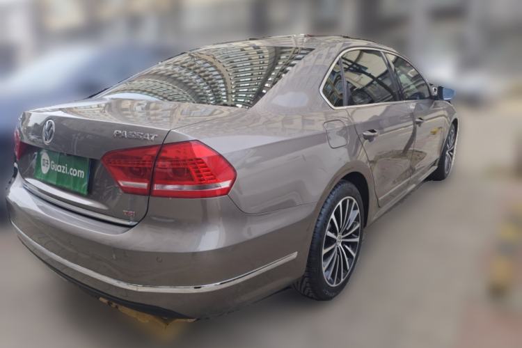 Used Volkswagen Passat 2011 2.0 TSI DSG Ultimate Edition Rear Right 45 Deg